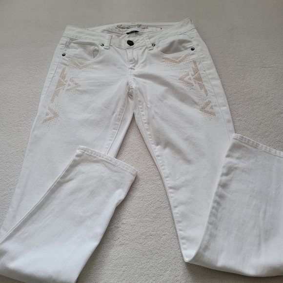 AEO | 4-SHORT White Skinny Jeans w/ Cream Embroidered Pattern EUC - Picture 12 of 14